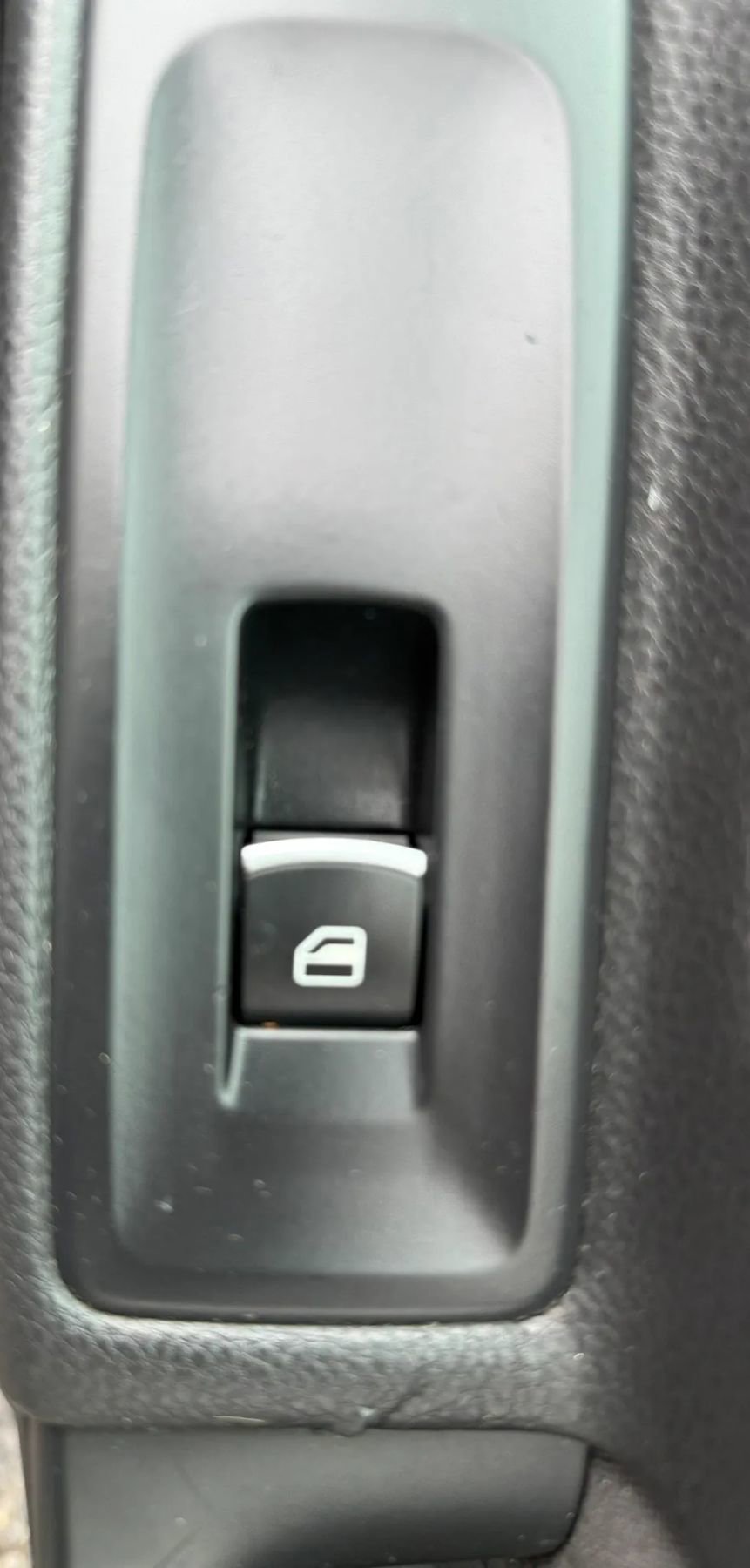 Used 2012 Volkswagen GTI 4-Door FWD image 37