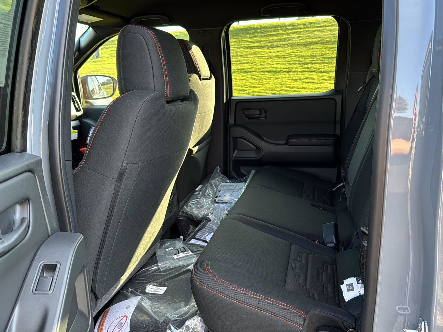 New 2026 Nissan Frontier PRO-4X w/ Pro-4x Convenience Package image 9