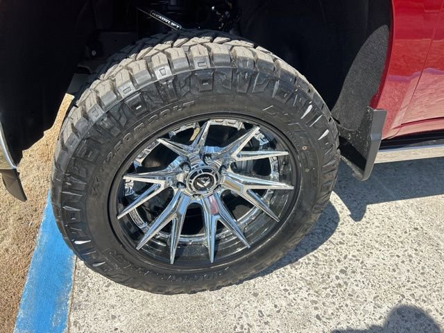 New 2026 Chevrolet Silverado 1500 LTZ w/ LTZ Premium Package AWD/4WD image 11