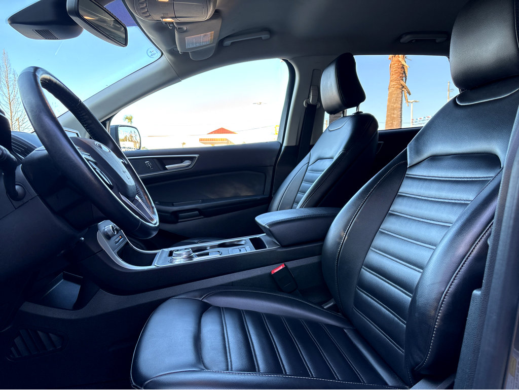 Used 2023 Ford Edge SEL AWD/4WD image 12