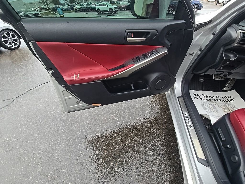 Used 2019 Lexus IS 300 F Sport w/ F Sport Package image 13