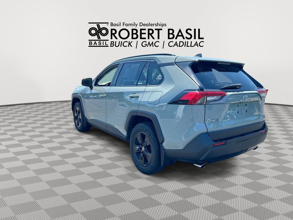 Used 2020 Toyota RAV4 XLE w/ Convenience Package AWD/4WD image 6