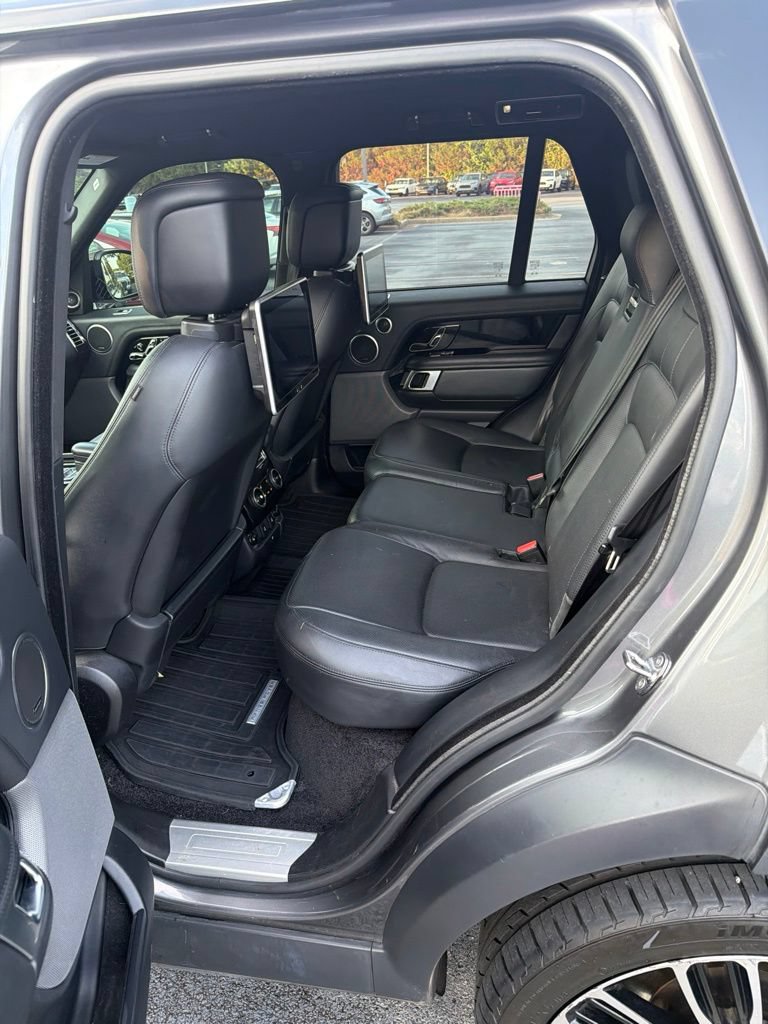 Used 2018 Land Rover Range Rover HSE AWD/4WD image 4
