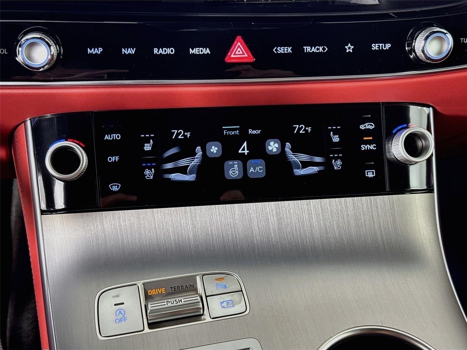 New 2027 Genesis GV70 2.5T Sport Prestige AWD/4WD image 18