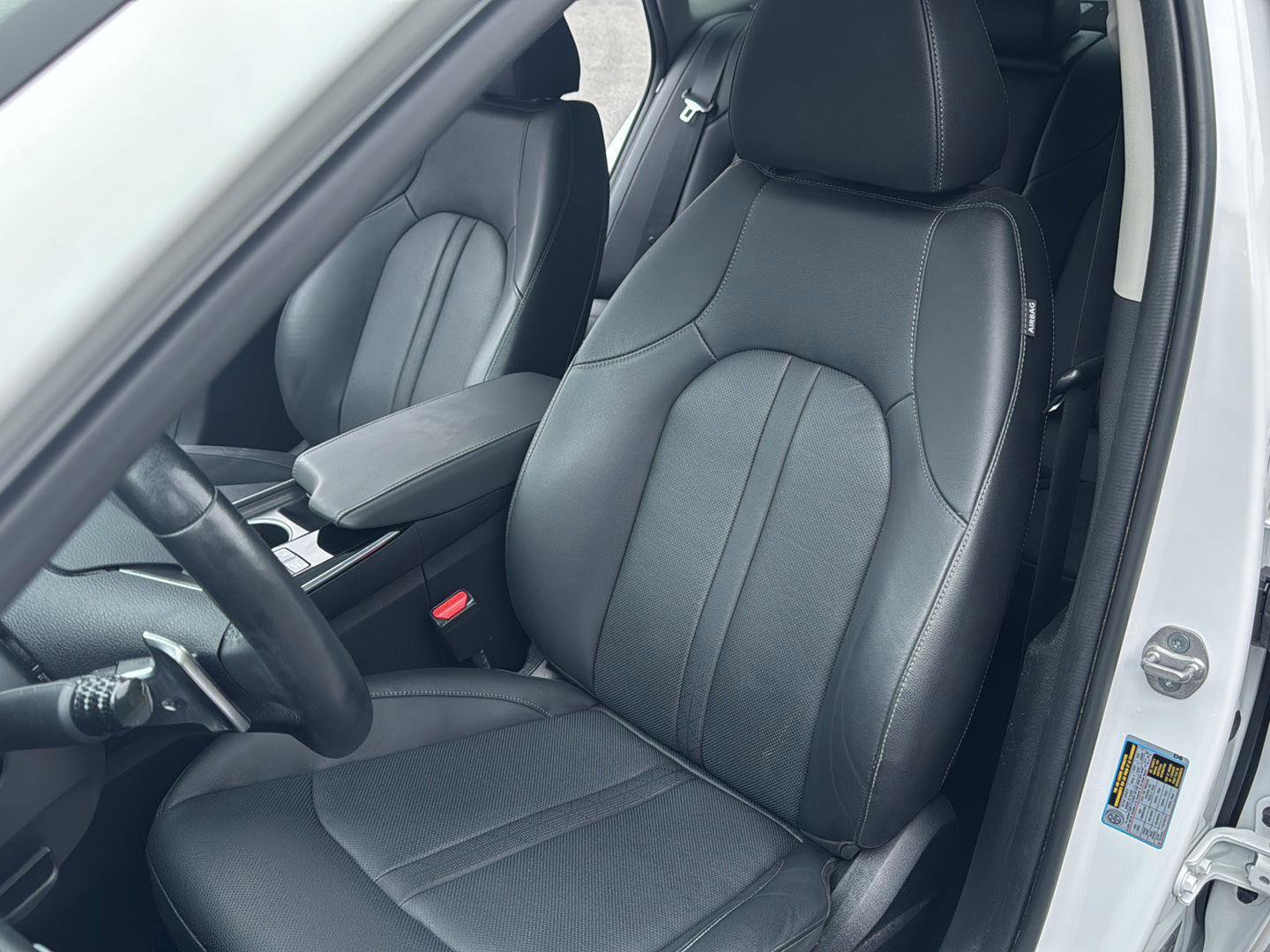 Used 2023 Hyundai Sonata Limited FWD image 19