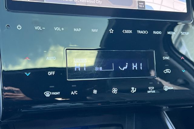 Used 2024 Hyundai Tucson Limited image 24