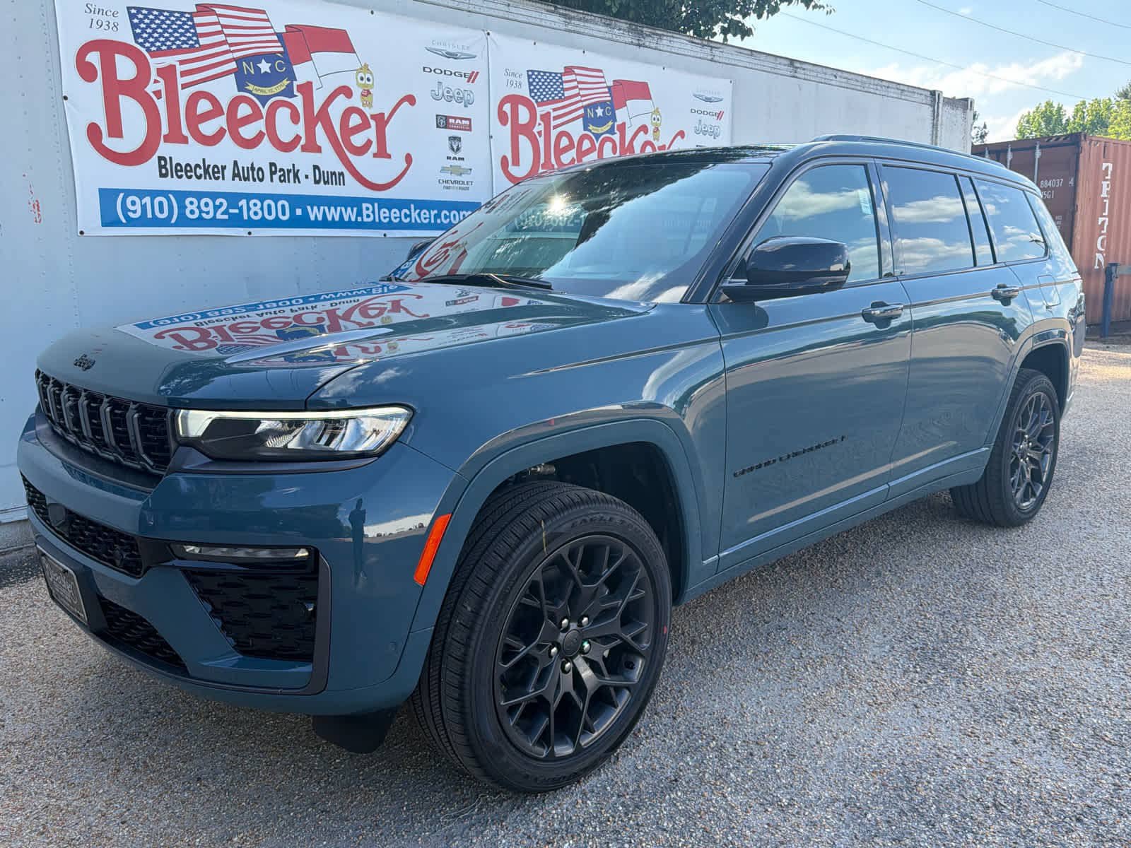 New 2026 Jeep Grand Cherokee L Summit AWD/4WD image 6