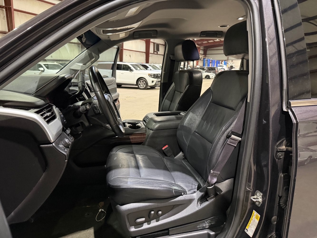 Used 2015 GMC Yukon SLE w/ Convenience Package RWD image 14