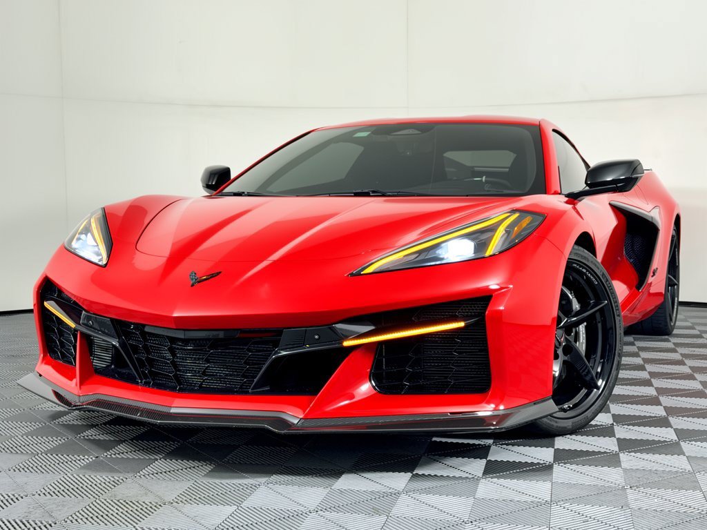 Used 2025 Chevrolet Corvette E-Ray w/ ZER Performance Package AWD/4WD image 1