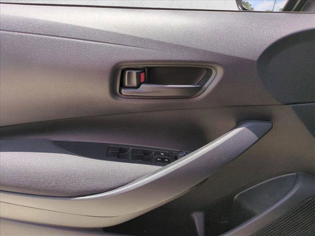Used 2023 Toyota Corolla LE FWD image 11