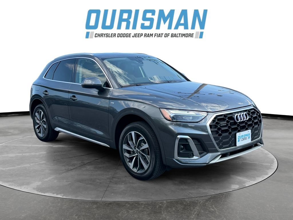 Used 2023 Audi Q5 2.0T Premium w/ Convenience Package AWD/4WD image 1