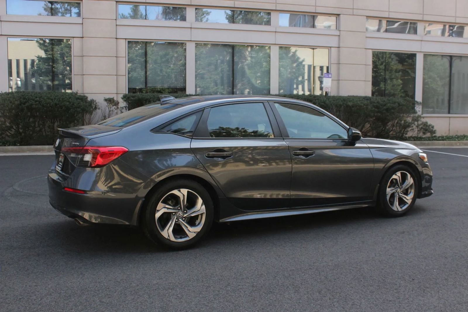 Used 2022 Honda Civic Sport image 7