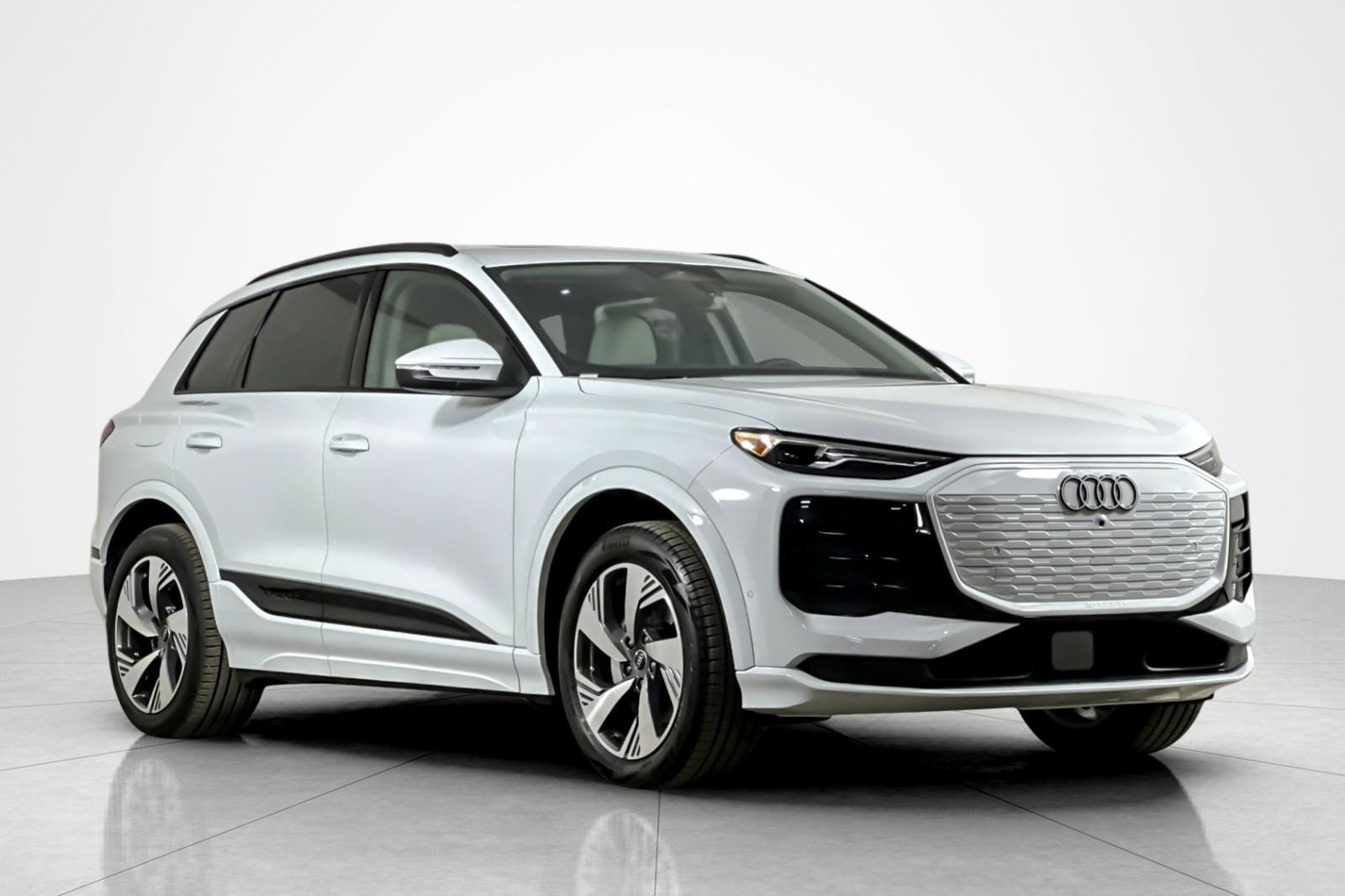 New 2025 Audi Q6 e-tron Premium image 2