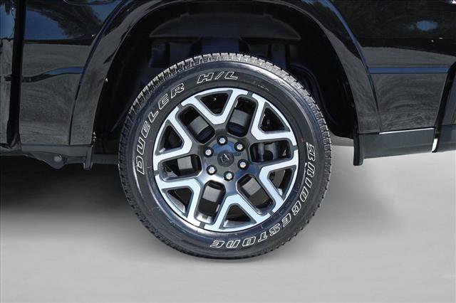 Used 2025 RAM 1500 Laramie w/ Sport Appearance Package AWD/4WD image 14