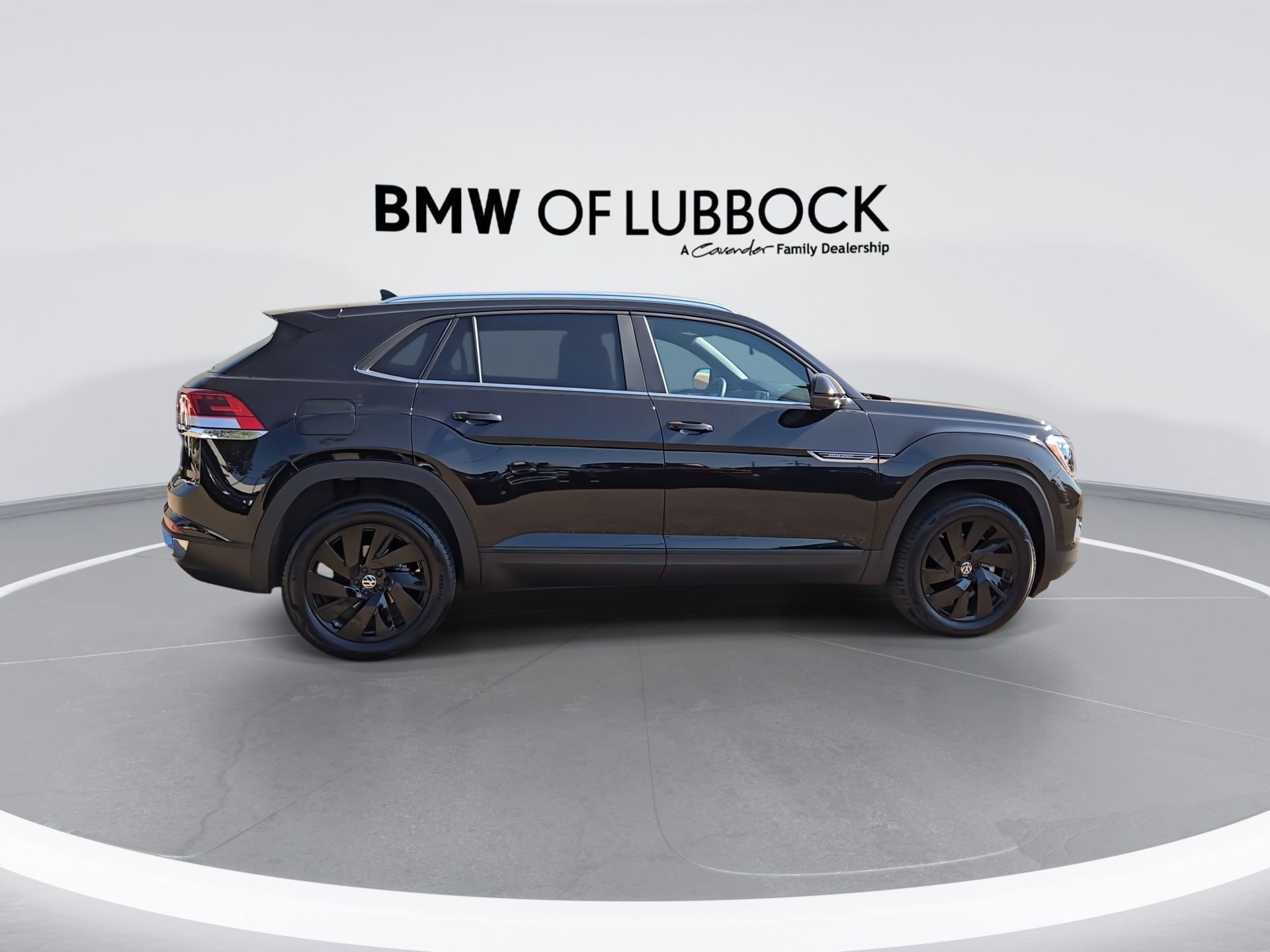 Used 2026 Volkswagen Atlas Cross Sport SE AWD/4WD image 9