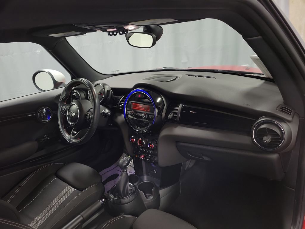Used 2015 MINI Cooper S image 25
