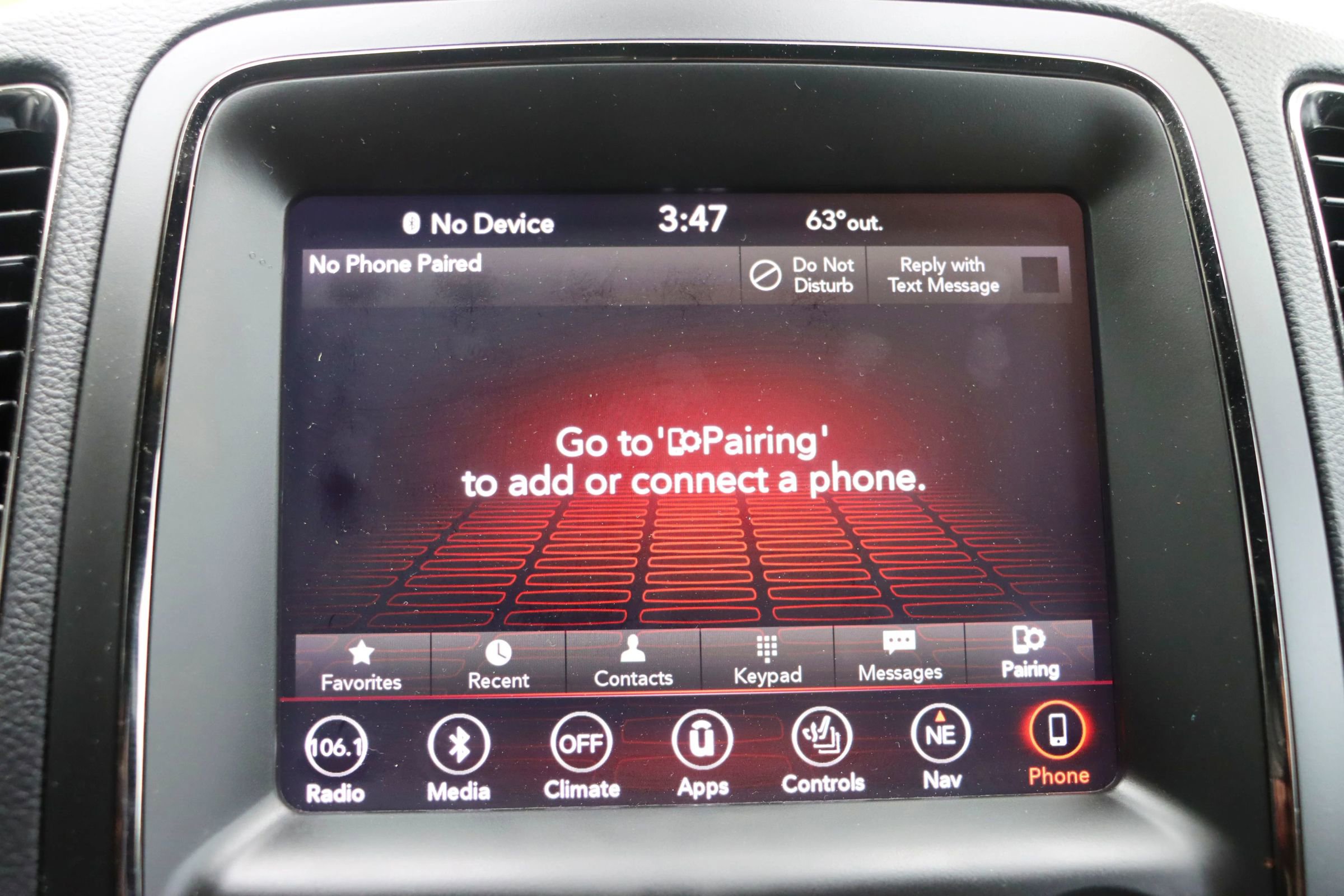 Used 2018 Dodge Durango R/T w/ Technology Group AWD/4WD image 42