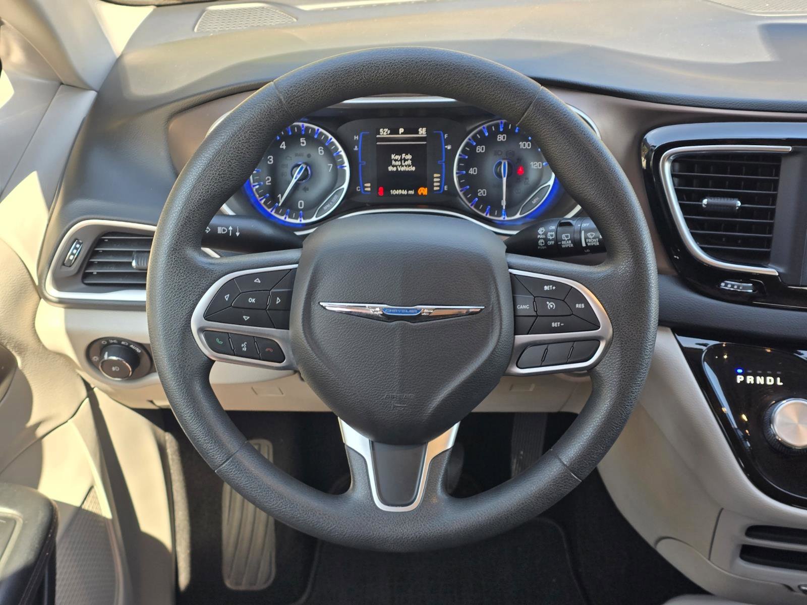 Used 2018 Chrysler Pacifica Touring Plus image 15