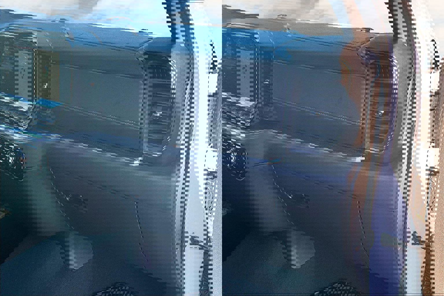 Used 2022 GMC Sierra 1500 Elevation image 18