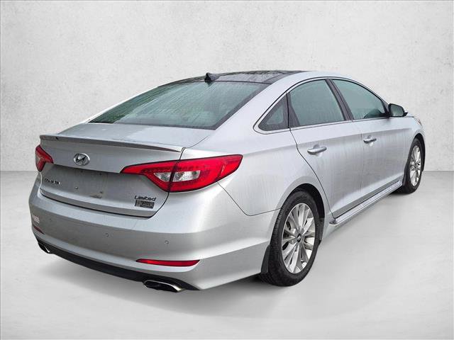 Used 2015 Hyundai Sonata Limited w/ Option Group 06 FWD image 5