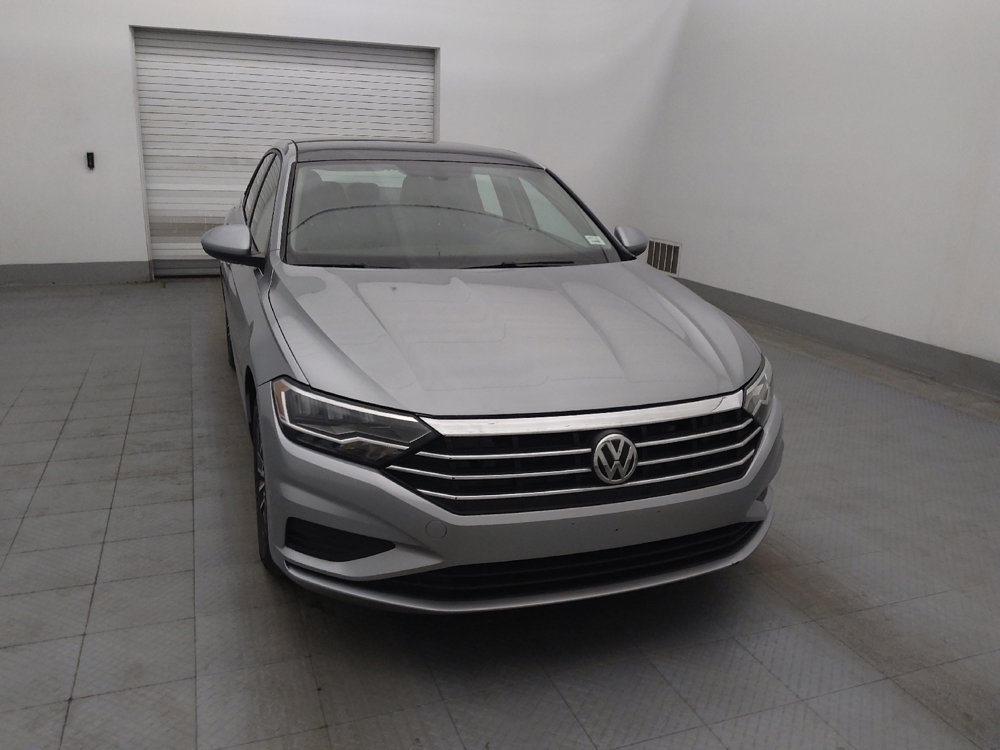 Used 2019 Volkswagen Jetta SE w/ Cold Weather Package FWD image 13