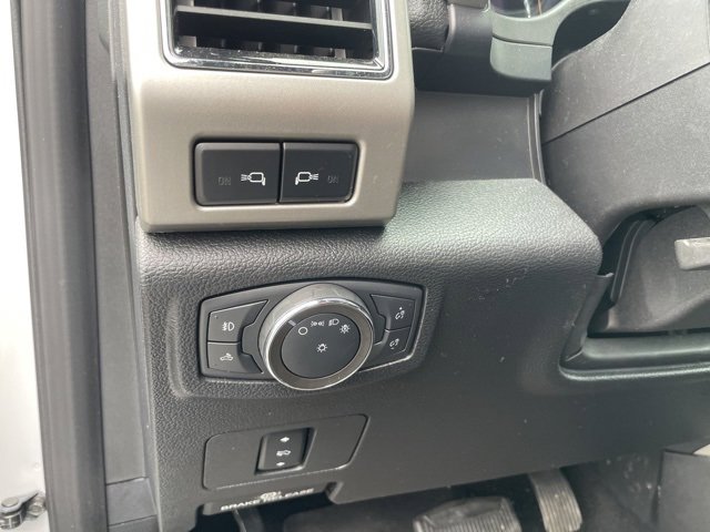 Used 2020 Ford F250 Lariat w/ Chrome Package image 7