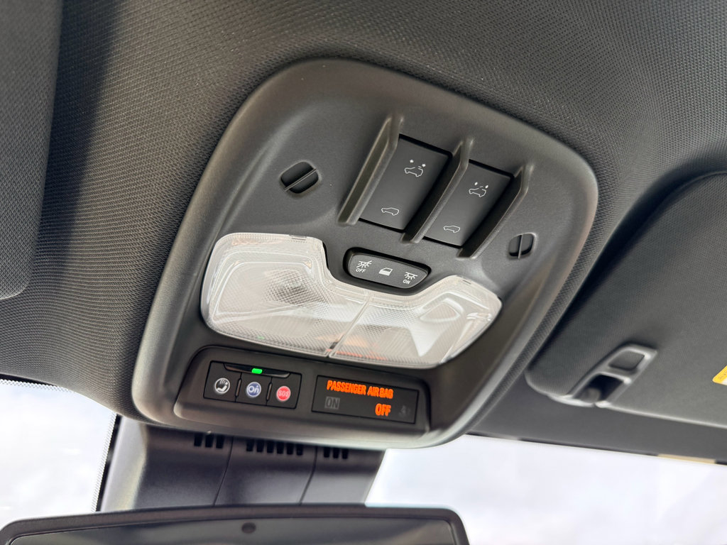 Used 2024 GMC Canyon AT4X AWD/4WD image 24