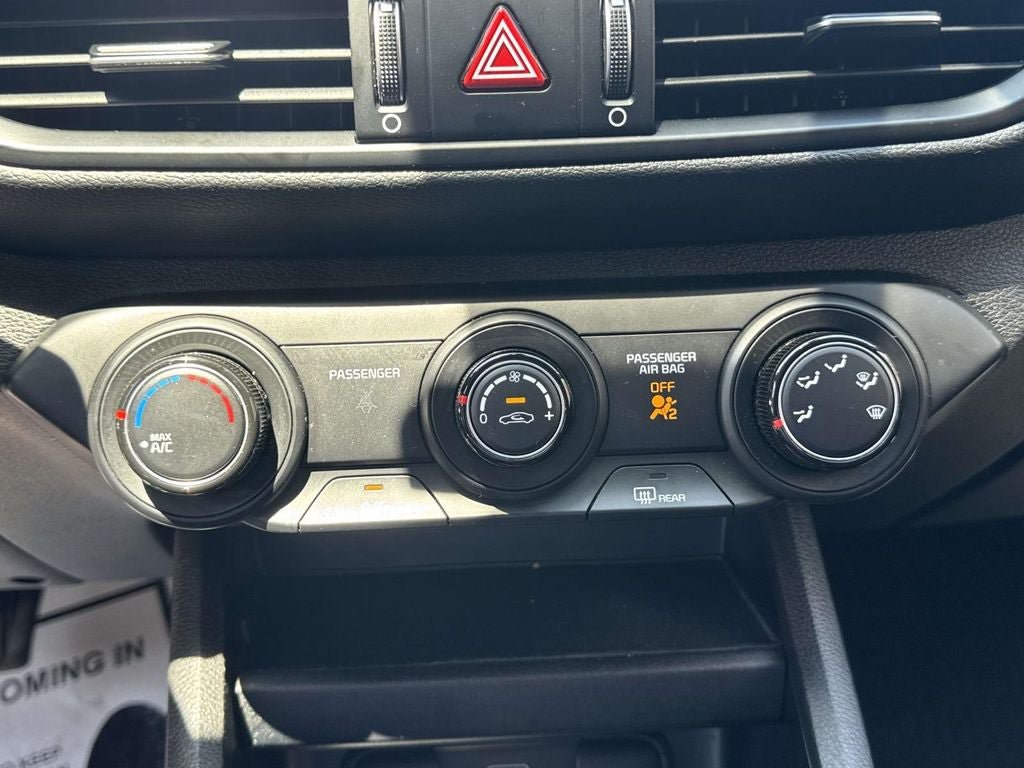 Used 2023 Kia Forte LXS w/ LXS Technology Package FWD image 27