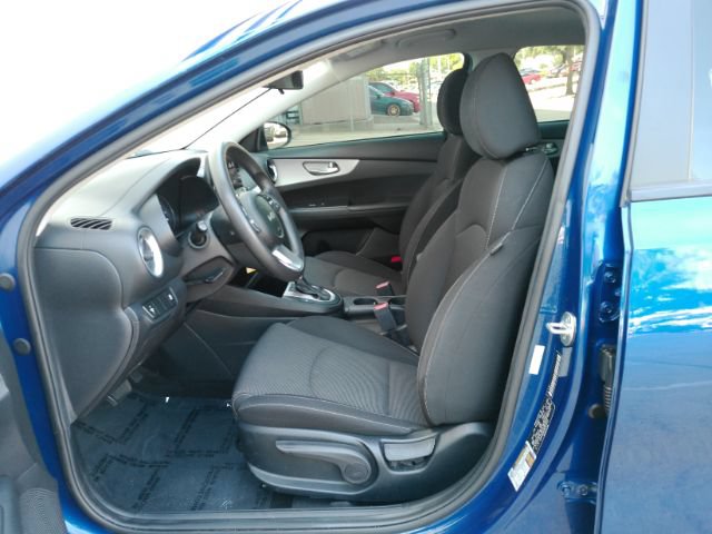 Used 2023 Kia Forte LXS FWD image 14