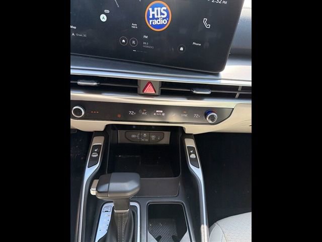 Certified 2025 Kia Sorento S w/ Panoramic Sunroof Package image 17
