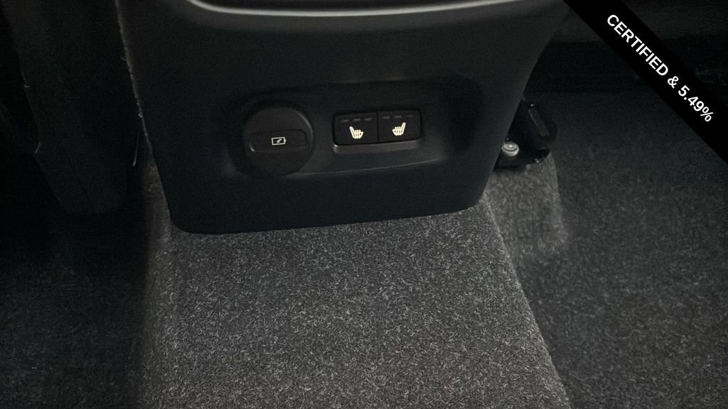 Certified 2023 Volvo XC40 B5 Plus w/ Driver Assist Package image 9