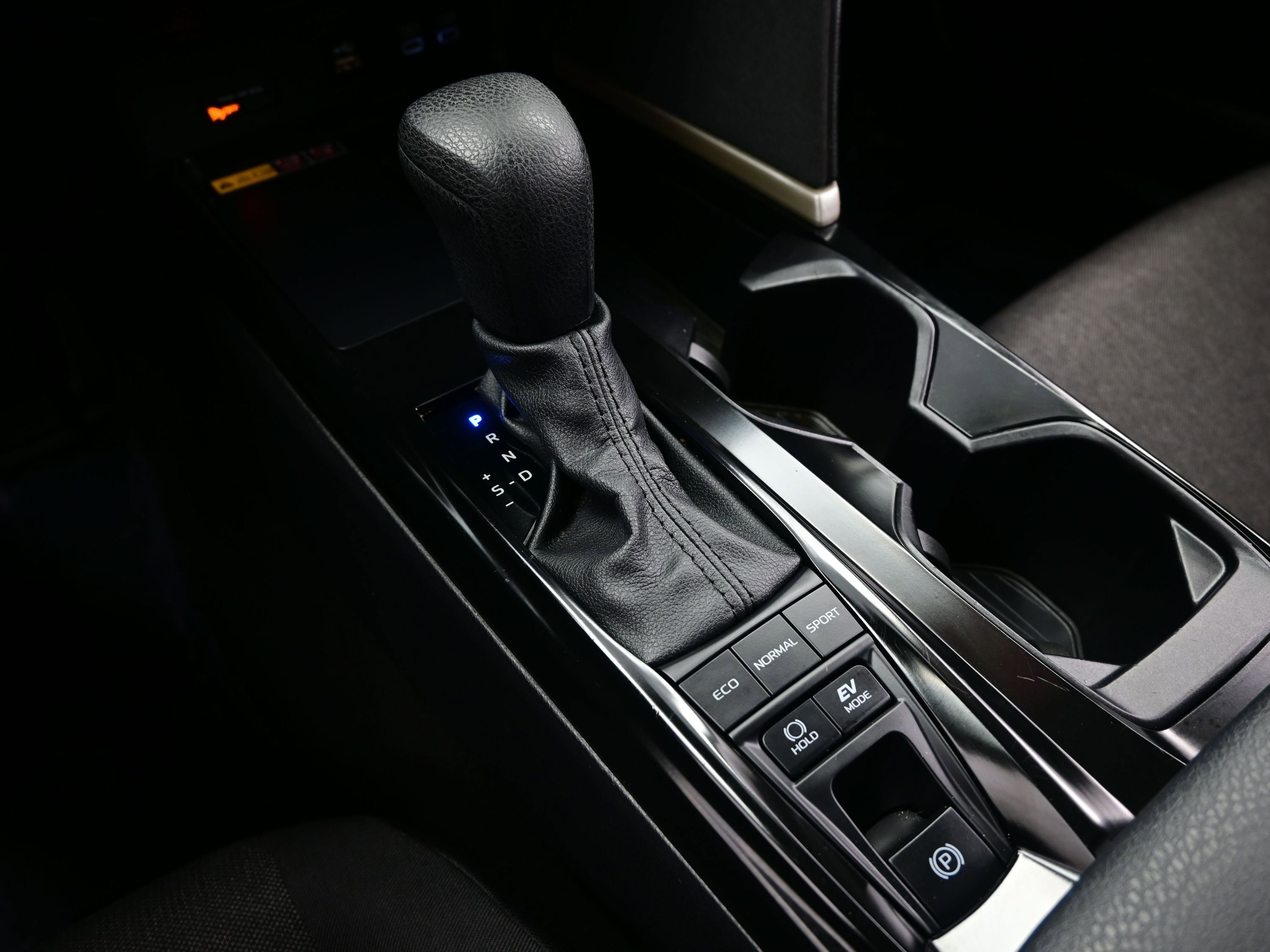 Used 2025 Toyota Camry LE image 20