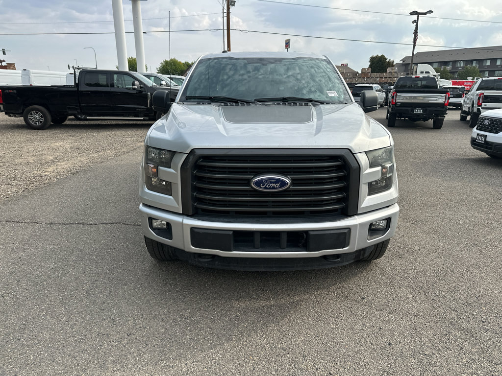 Used 2016 Ford F150 XLT w/ Equipment Group 302A Luxury AWD/4WD image 9