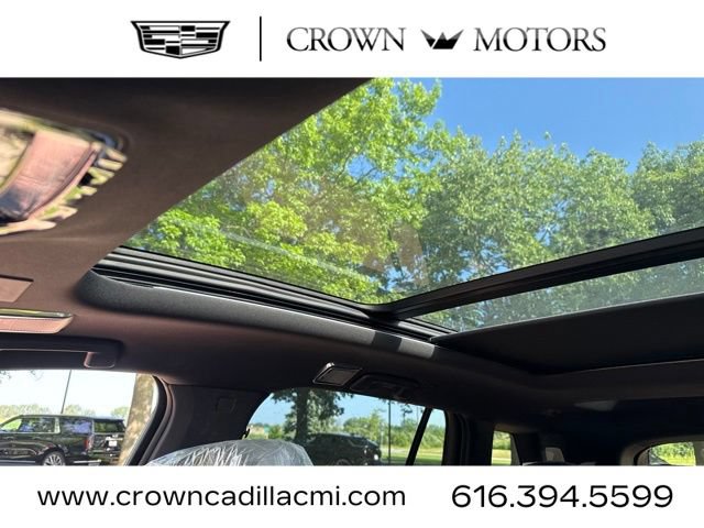 New 2027 Cadillac Vistiq Sport w/ LPO, Floor Liner Package AWD/4WD image 30