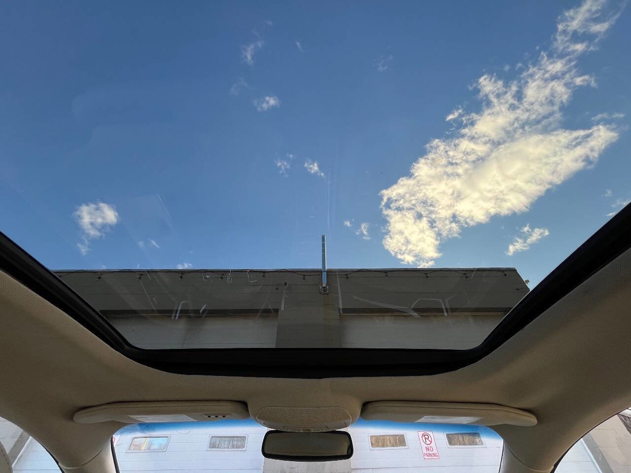 Used 2014 Lincoln MKZ Base AWD V6 4dr Sedan image 23