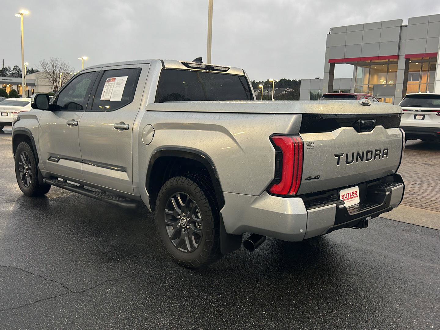 Used 2023 Toyota Tundra Platinum image 4