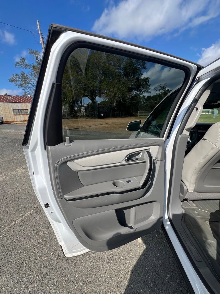 Used 2016 Chevrolet Traverse LTZ image 12