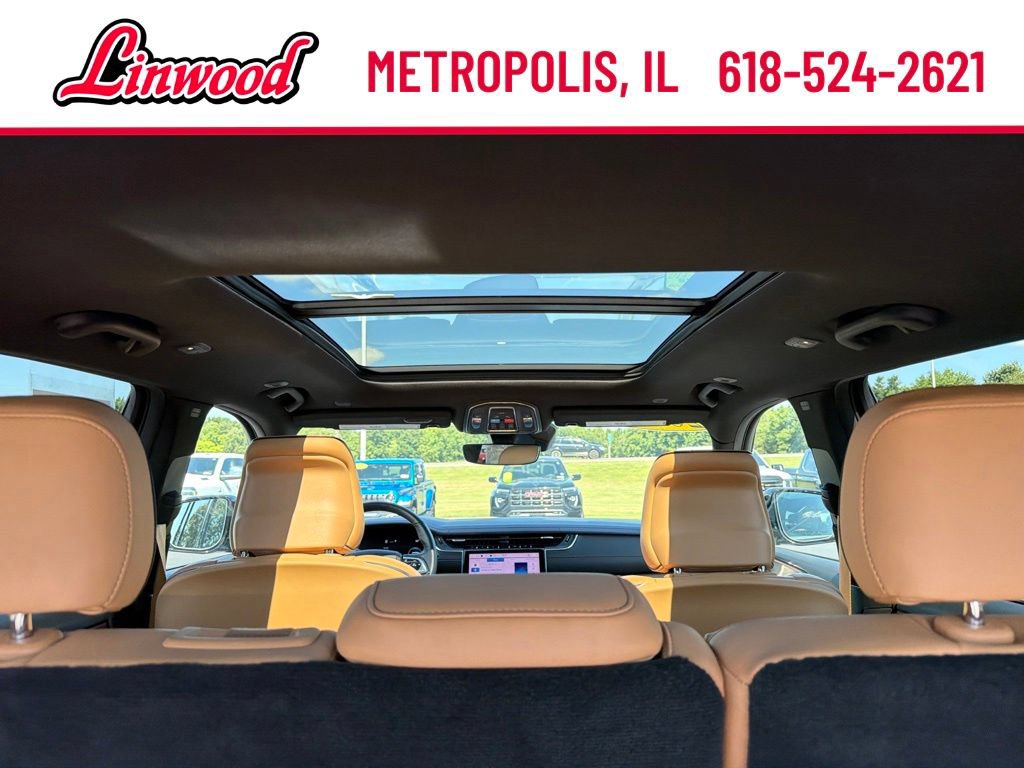 Used 2025 Jeep Grand Cherokee Summit AWD/4WD image 14
