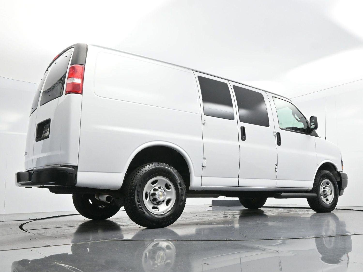 Used 2023 Chevrolet Express 2500 w/ Driver Convenience Package RWD image 47