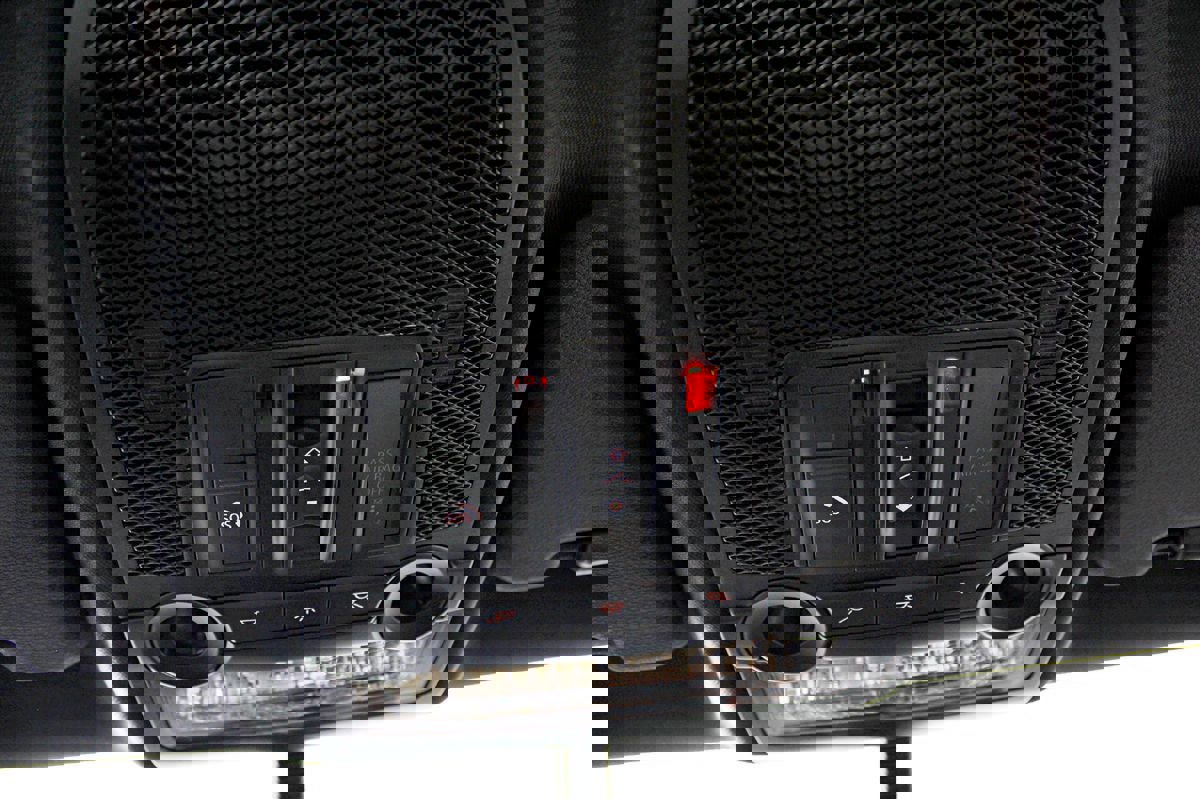 Used 2012 BMW X6 M image 36