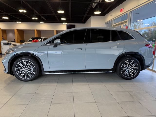 Used 2023 Mercedes-Benz EQS 580 4MATIC SUV image 7