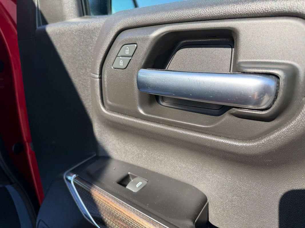 Used 2019 Chevrolet Silverado 1500 RST w/ All-Star Edition AWD/4WD image 28
