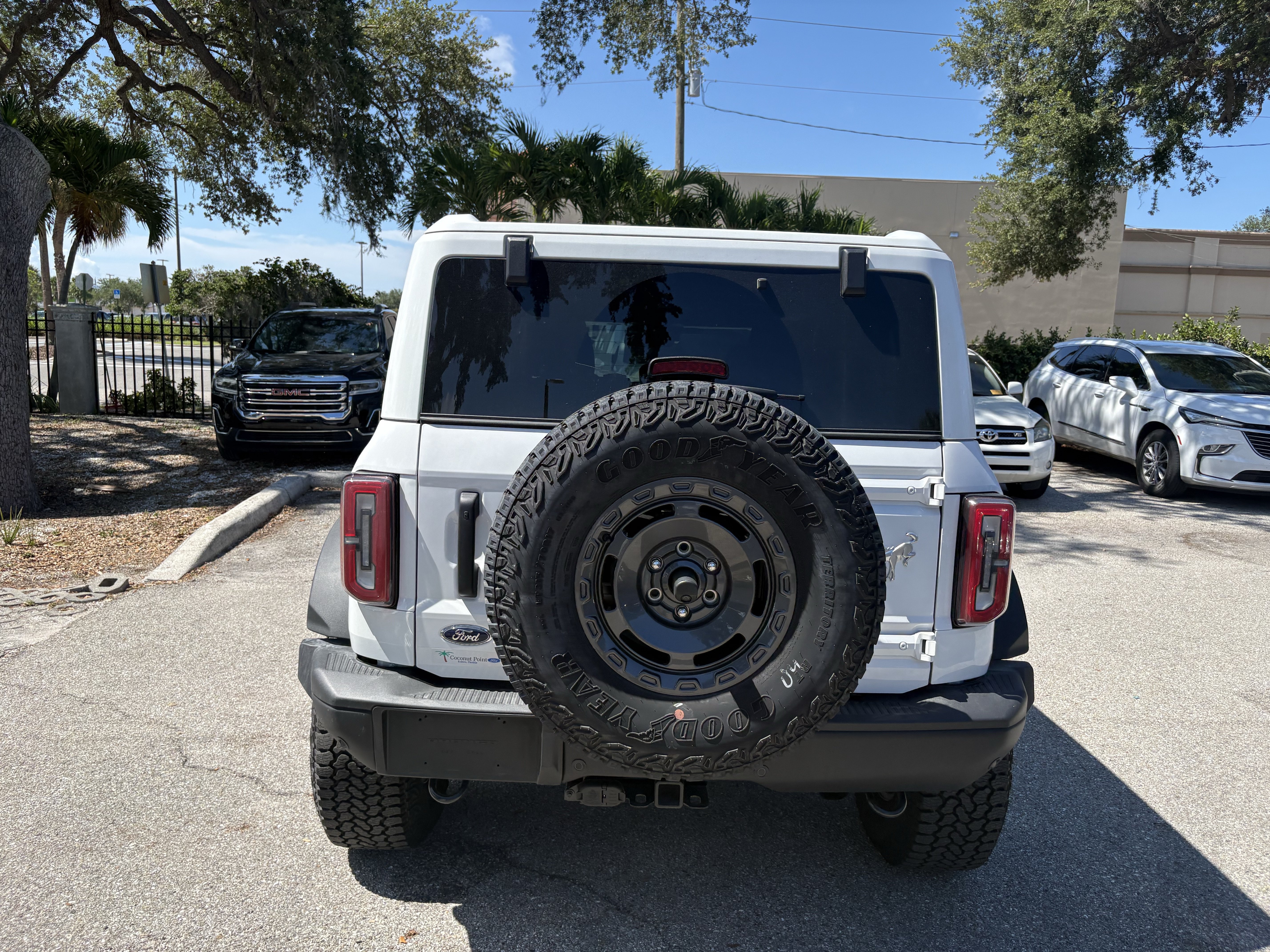 Used 2025 Ford Bronco Badlands AWD/4WD image 10