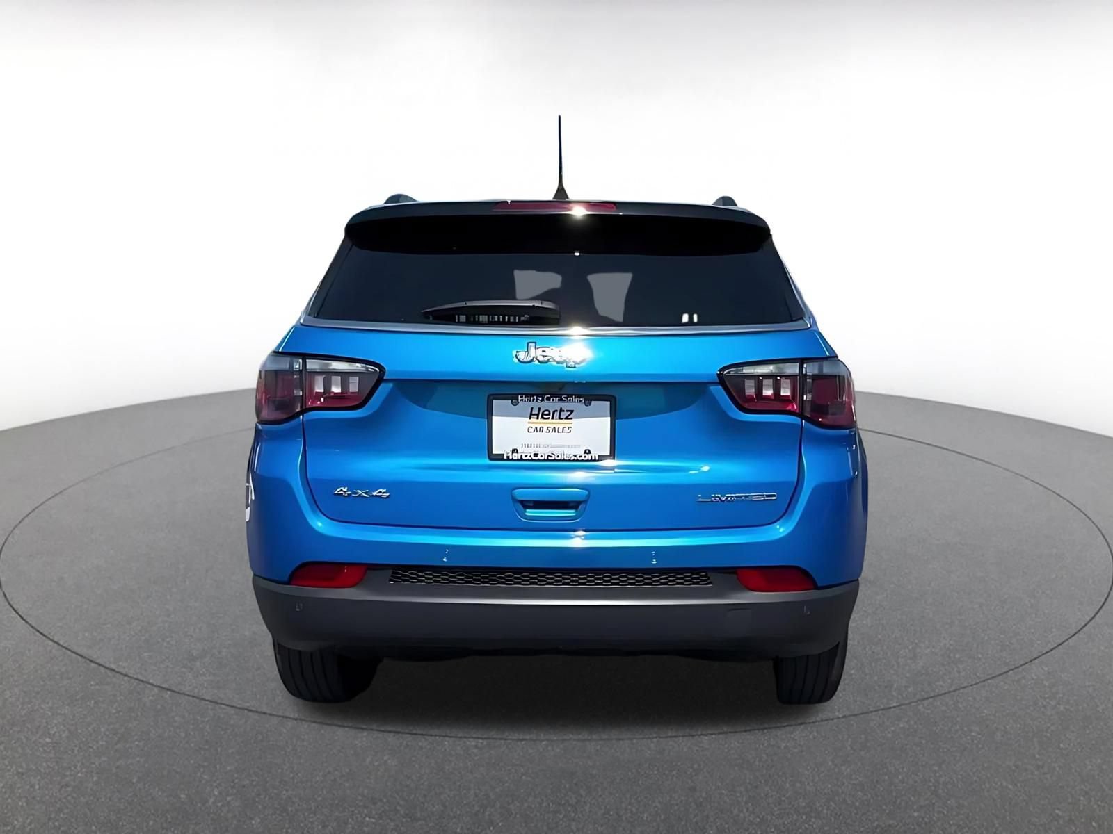 Used 2025 Jeep Compass Limited AWD/4WD image 10