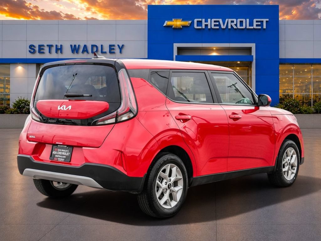 Used 2025 Kia Soul S FWD image 7