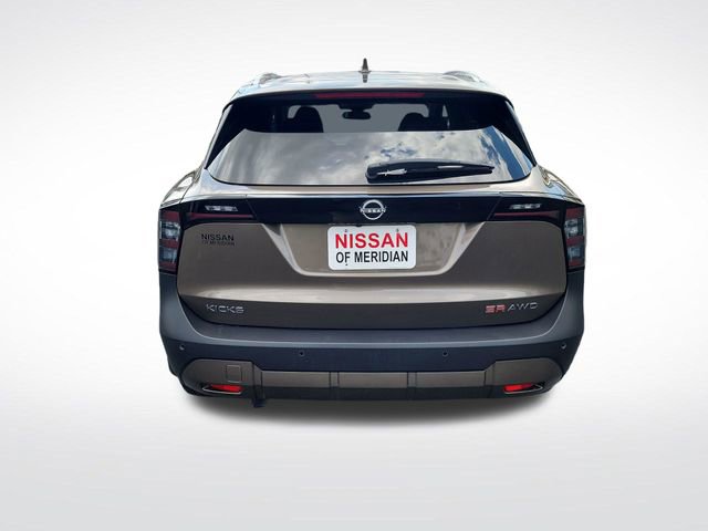 Used 2025 Nissan Kicks SR AWD/4WD image 4