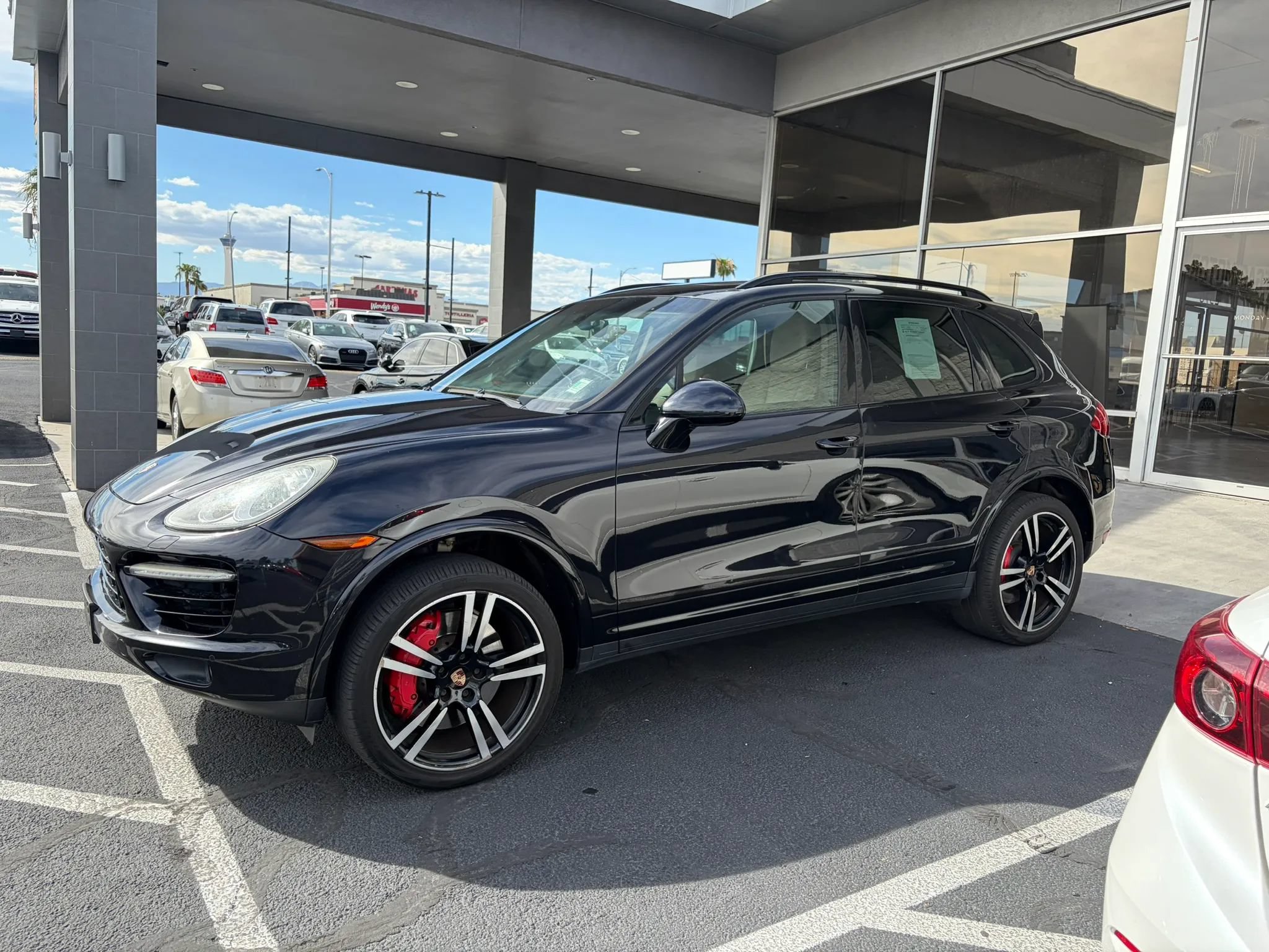 Used 2014 Porsche Cayenne Turbo S AWD/4WD image 8