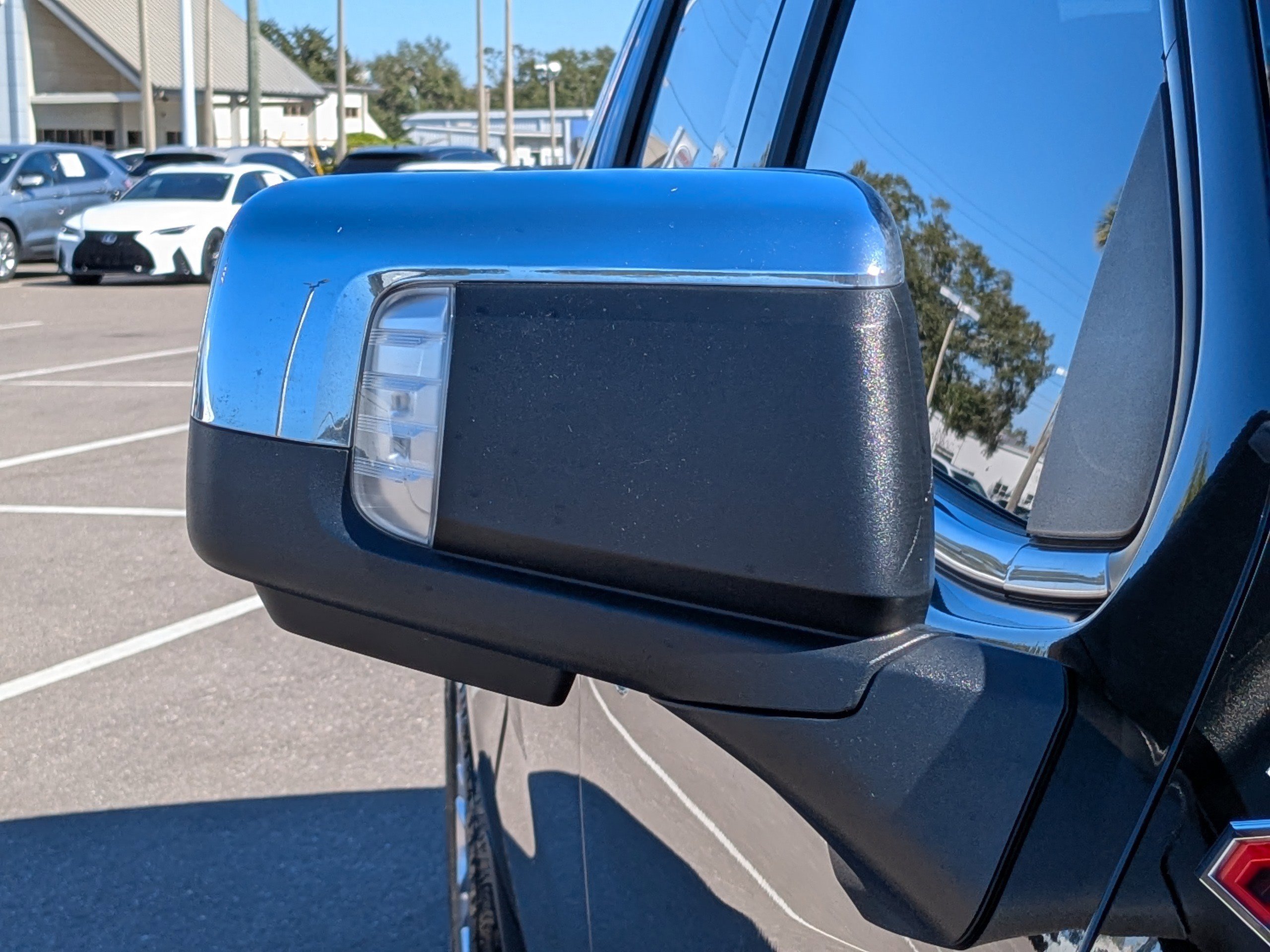 Used 2021 Chevrolet Silverado 1500 LTZ w/ LTZ Premium Package image 11