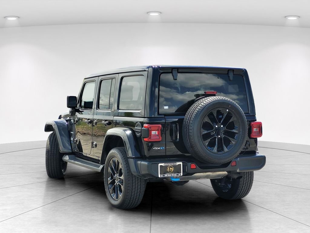 Used 2023 Jeep Wrangler Unlimited Sahara AWD/4WD image 6
