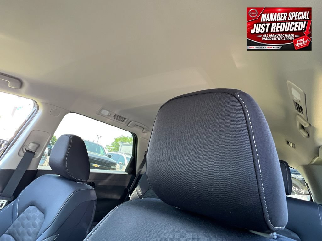 New 2025 Nissan Pathfinder SV AWD/4WD image 17